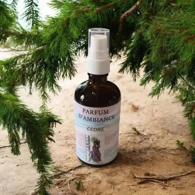 Parfum d’ambiance cèdre en spray diffuseur maison naturel